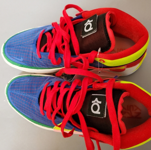 Nike KD13 NYvsNY Basketball Shoe - Picture 4 of 6